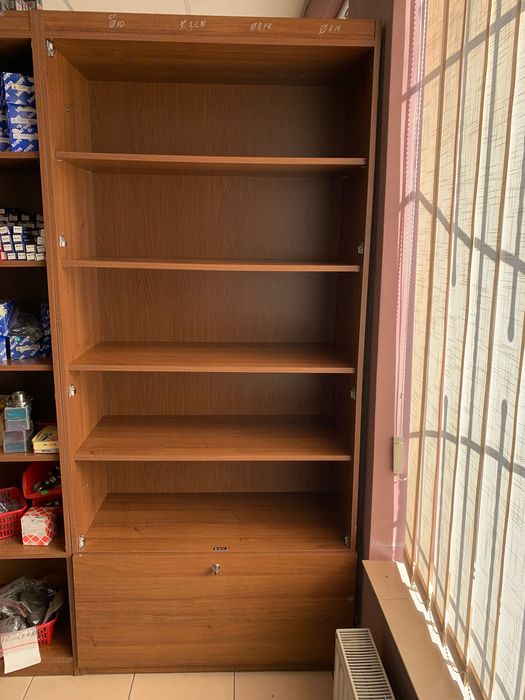 Вітрина для канцелярського приладдя