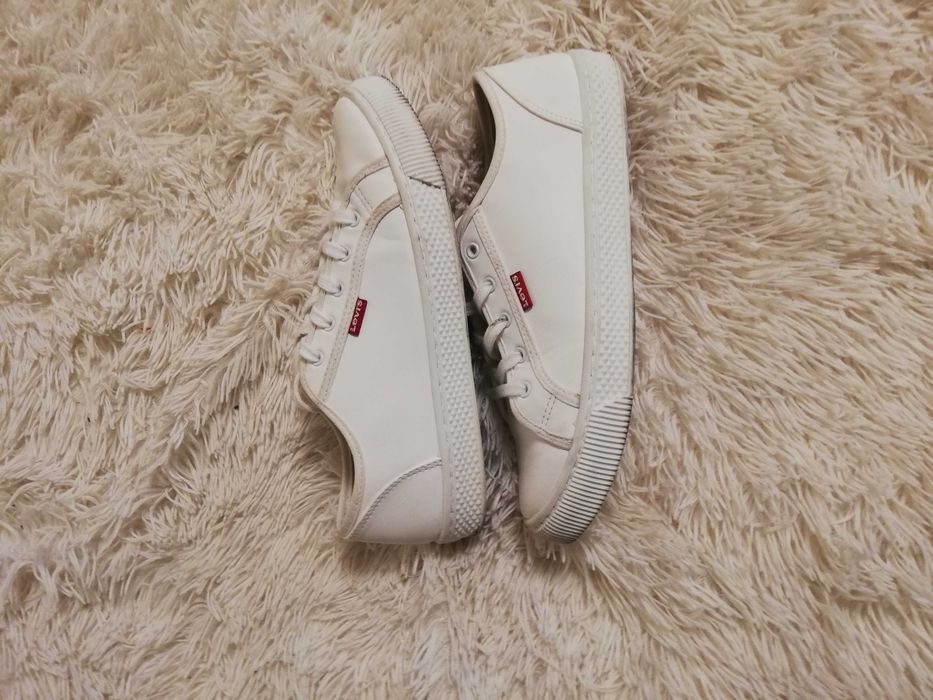 trampki Levis 40 skóra Levis 225849 białe