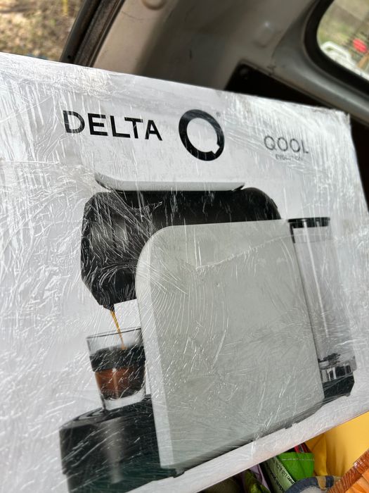 Máquina de café nova na garantia com 80capsulas de café