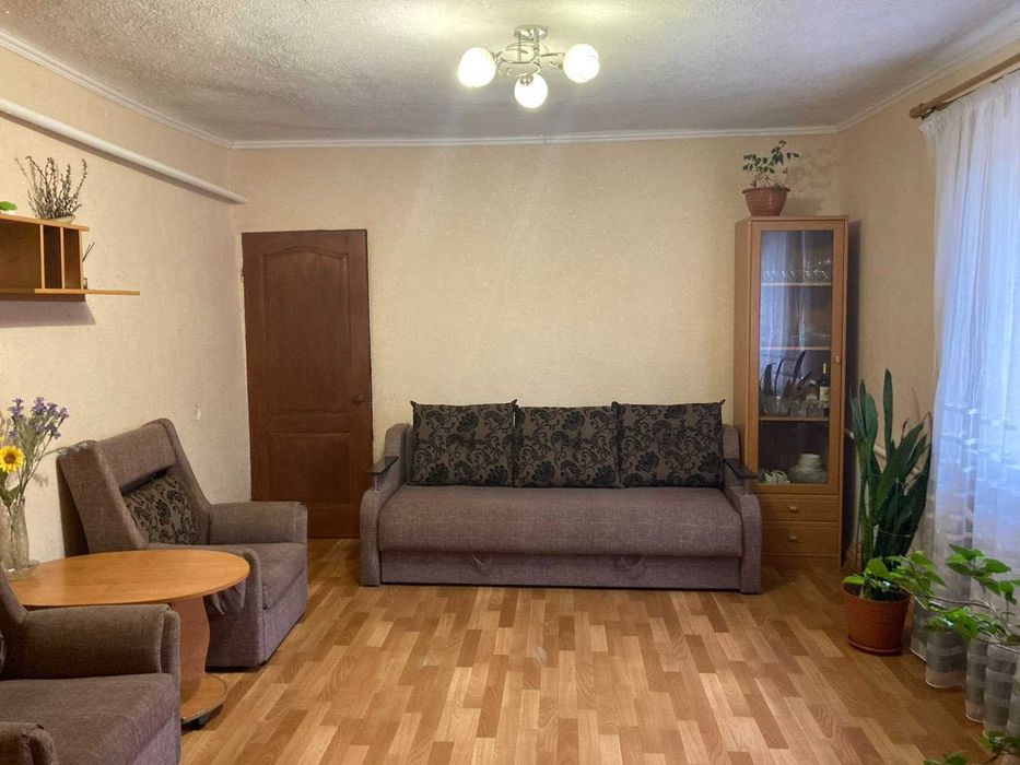 Продам будинок на вул. Леонтовича, буд. 25