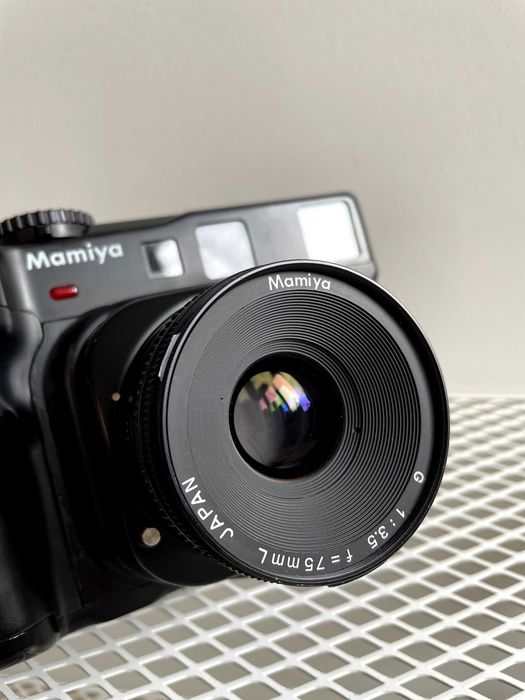 Aparat Mamiya 6 (75mm f/3.5) + torba Lowepro Inverse 100 AW
