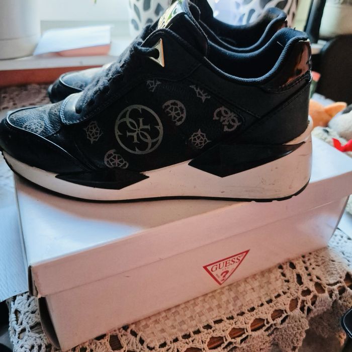 Buty guess jak nowe