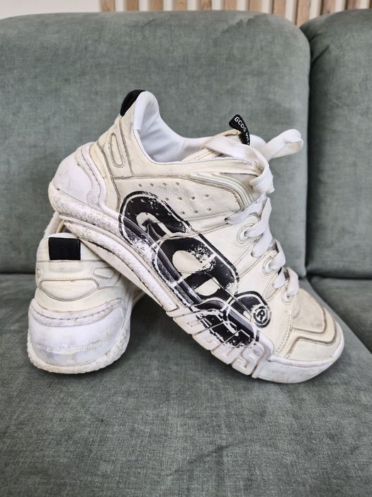 Białe sneakersy GCDS 43 skóra naturalna