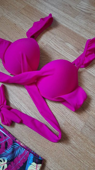 Шикарний купальник, новий, розмір L, XL