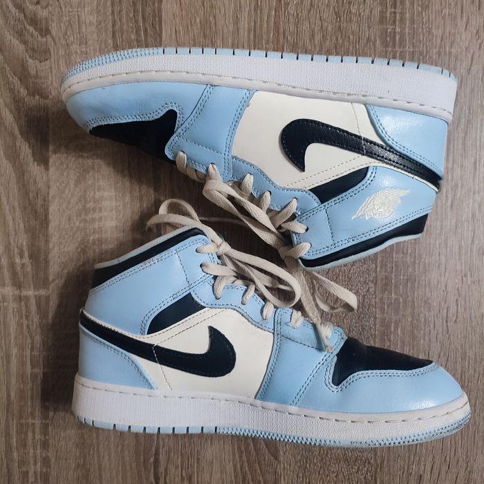 Кросівки Nike Air Jordan 1 Mid Ice Blue Gs Light Blue size 39/24.5