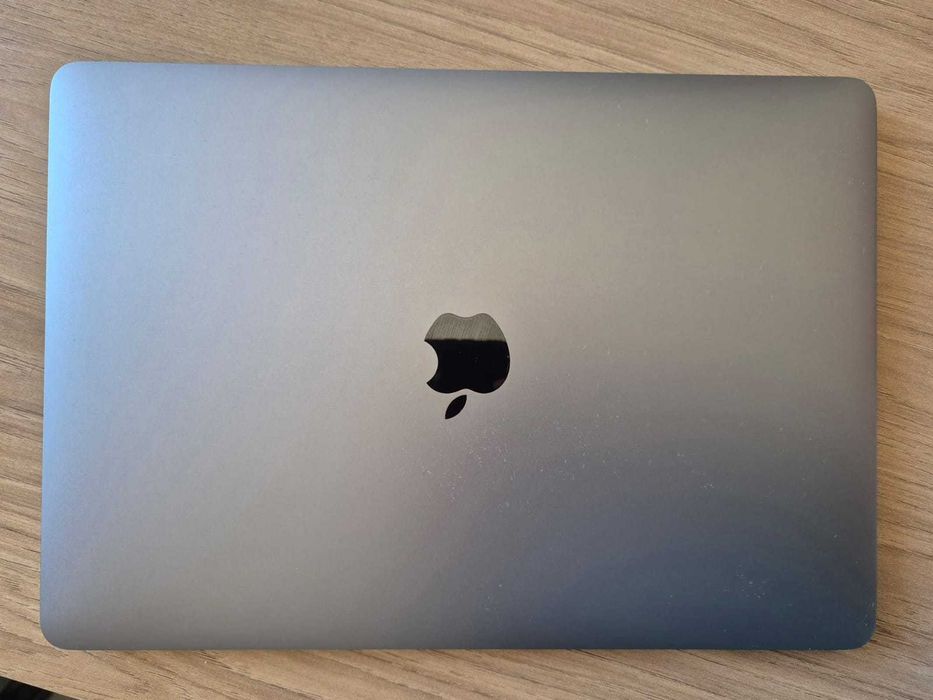 MacBook Pro Retina Touch Bar - 2019 - Ecrã danificado