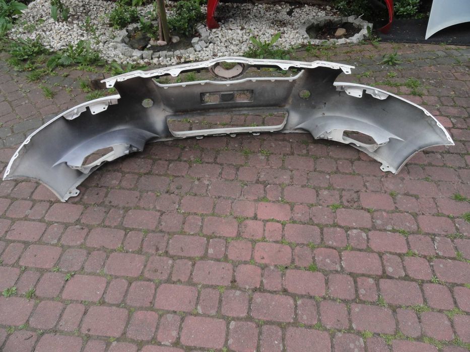 Toyota Auris 2 Zderzak przód 06-09