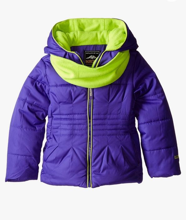 Америка.Зимова куртка 5-6 р.Утеплена флісом повністю+ флісовий шарф.