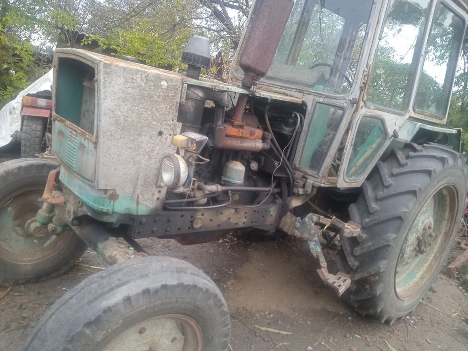 Продаю трактор ЮМЗ 6