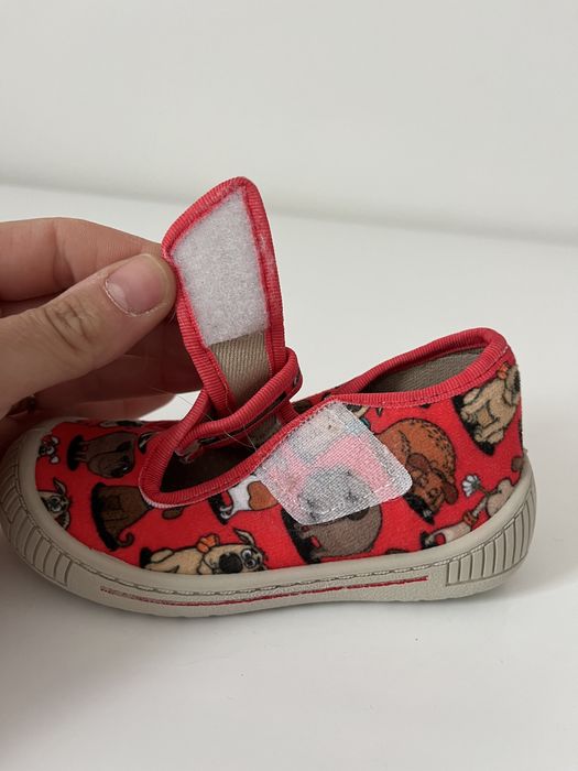 Kapcie na rzep CCC 23