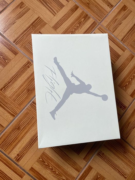 Jordan 4 retro SB navy 9.5/11 size