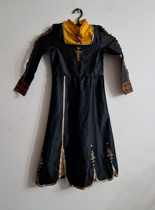 Sukieneczka na przebranie- Frozen  (7/8 lat)