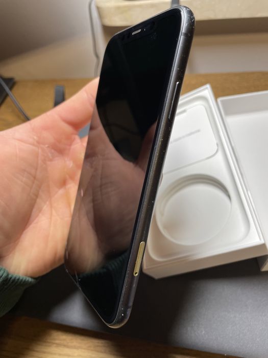 iPhone 11 64GB Black | Box | Okazja | Uszkodzony ekran