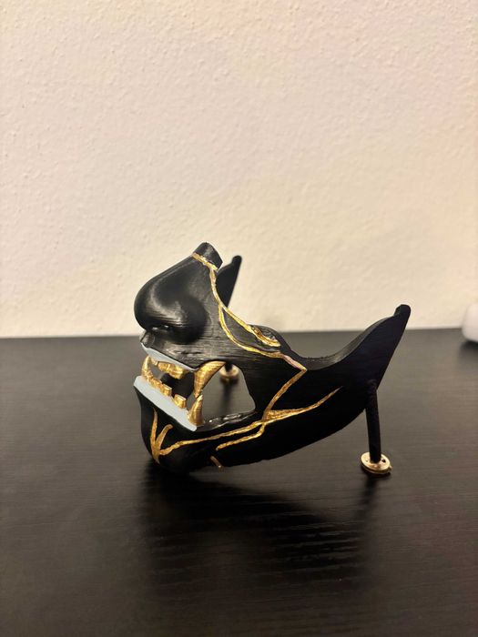 Suporte para Comando PS5 Ghost of Yōtei – Máscara Fantasma de Atsu | Pintado à Mão