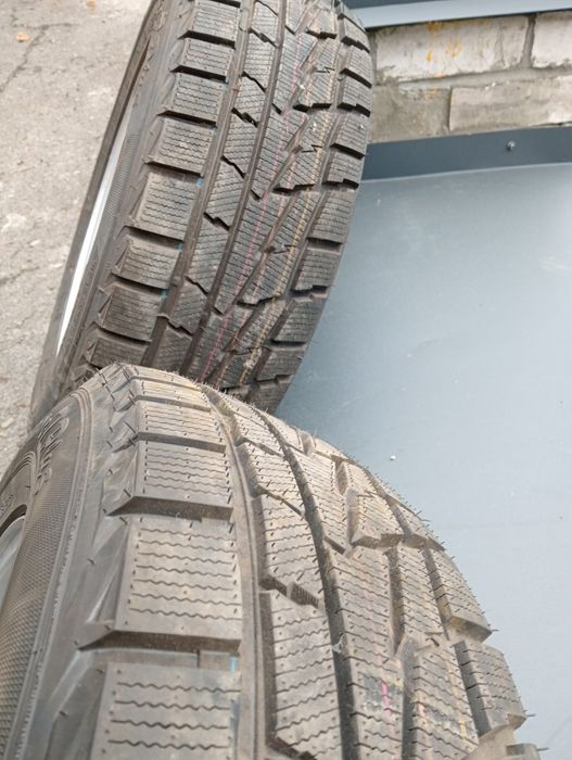 Продам диски с резиной на Нисса X -TRAIL