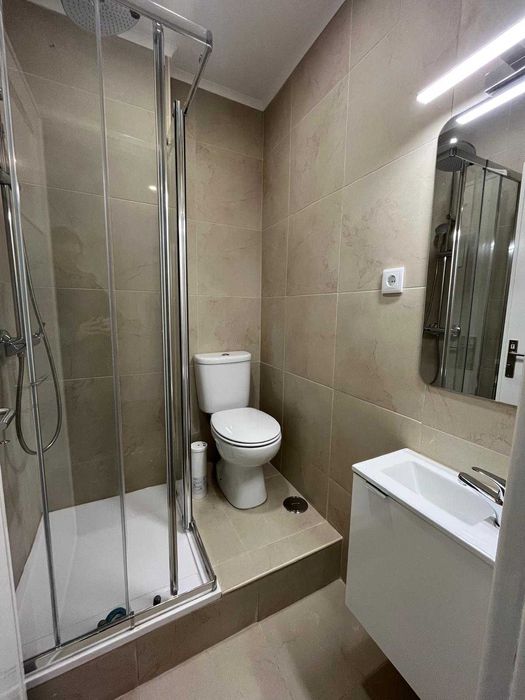 Quarto para arrendar a 10min do comboio em Mem Martins!!