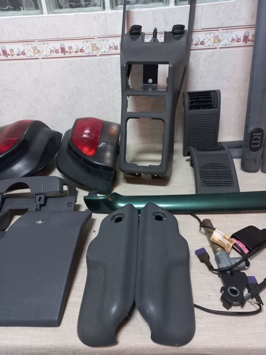Material Interior/Exterior - Clio 1 (mk1)