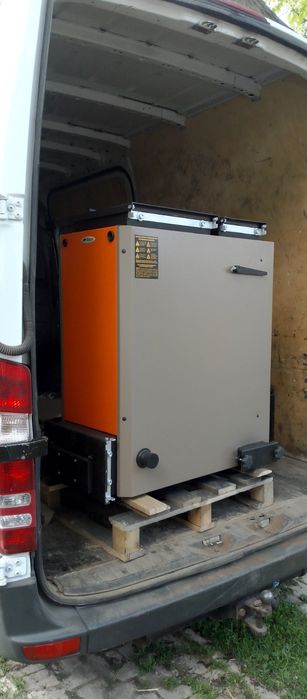 Котел шахтний Холмова Bizon Trio 25 кВт з верхньою загрузкою, сталь 5