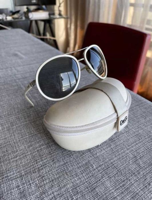 Óculos de sol brancos D&G
