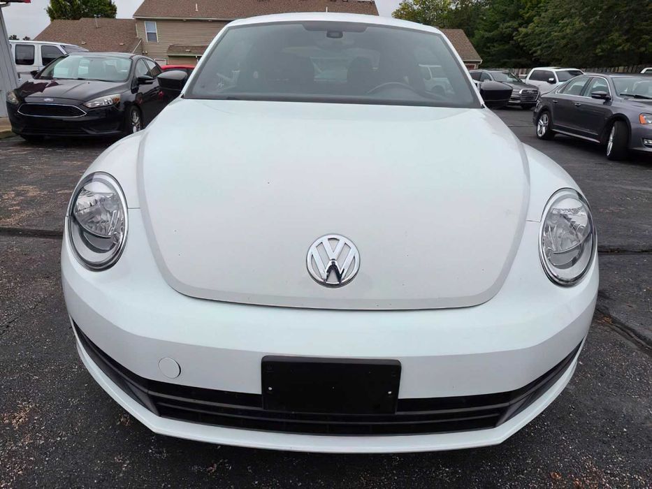 Volkswagen Beetle      2015