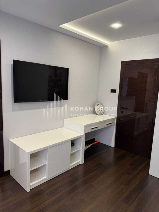 ‼️Продаж 2к квартири з меблями, 209.9 кв. м на вул. Зарічанська 11В, пентхаус‼️