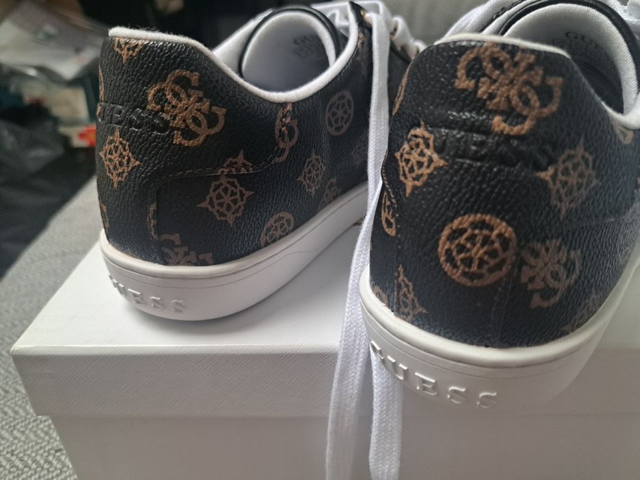 Buty damskie Guess nowe rozmiar: 39 Wkładka 24.5