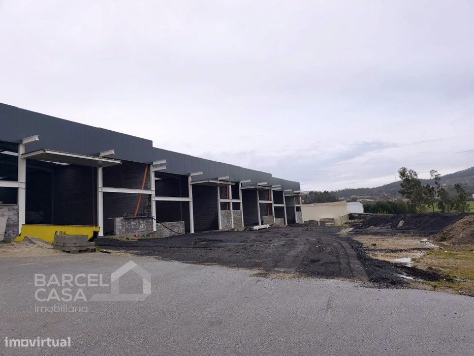 Armazém para arrendar em Adães - Barcelos