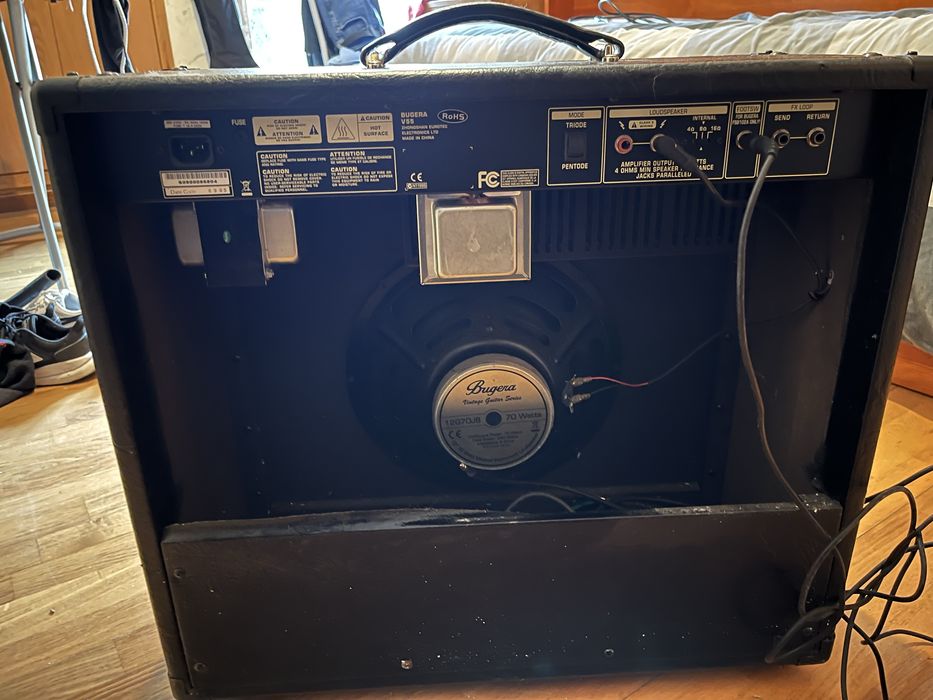 Amplificador a valvulas Buguera V55