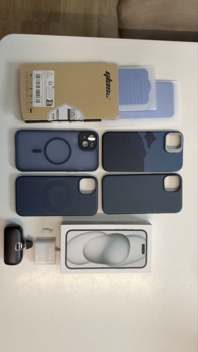 iPhone 15 Plus + akcesoria. Krótko używany, stan idealny.