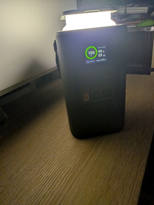 Павер банк Anker 548