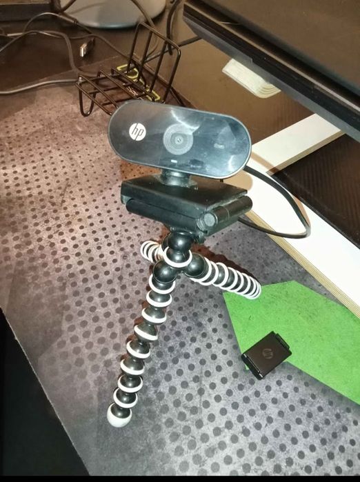 Webcam HP + comando de PC + Hub 4 portas + Cabo Ethernet Cat7 – 3 Metr