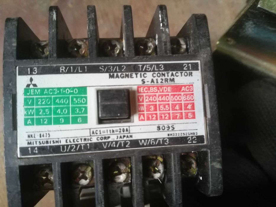 Магнитный контактор Mitsubishi с тепловым реле