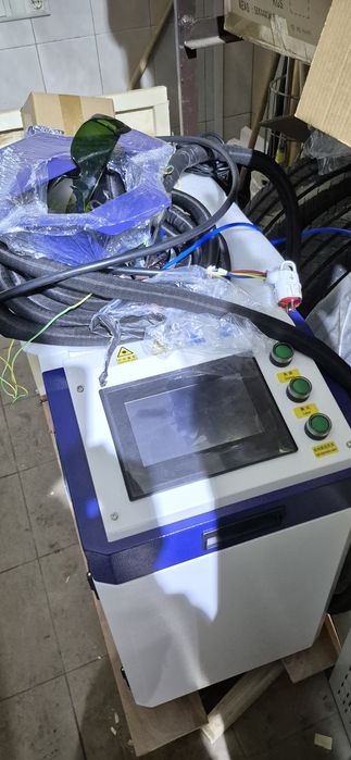 Лазерна сварка апарат 3 в  1500 ват