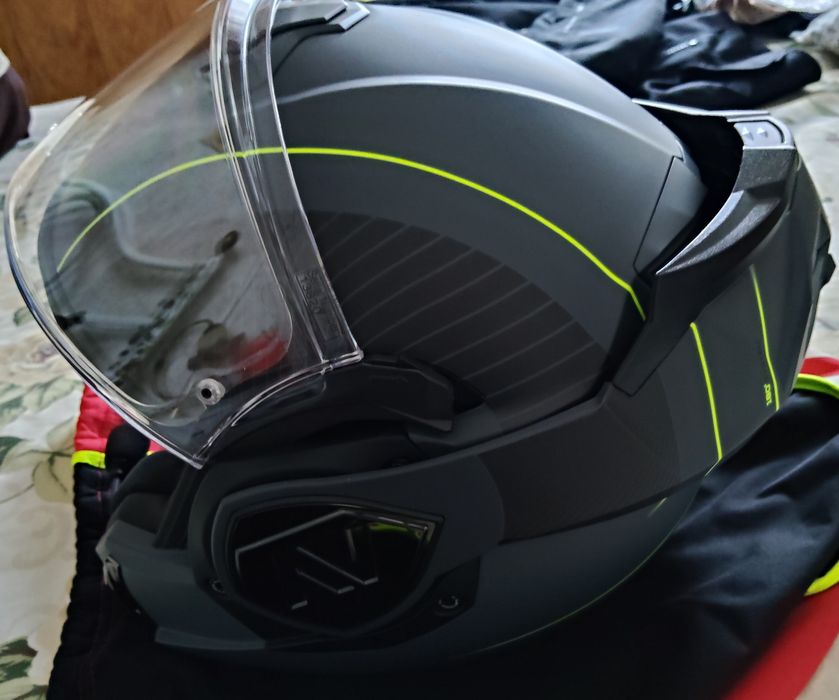 Capacete modular LS2 ADVANT 2