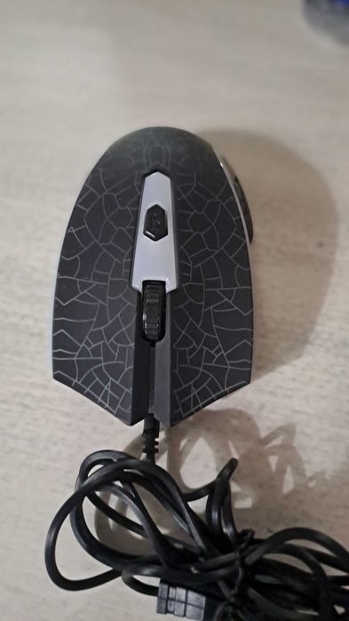 Rato gaming ótico com fio