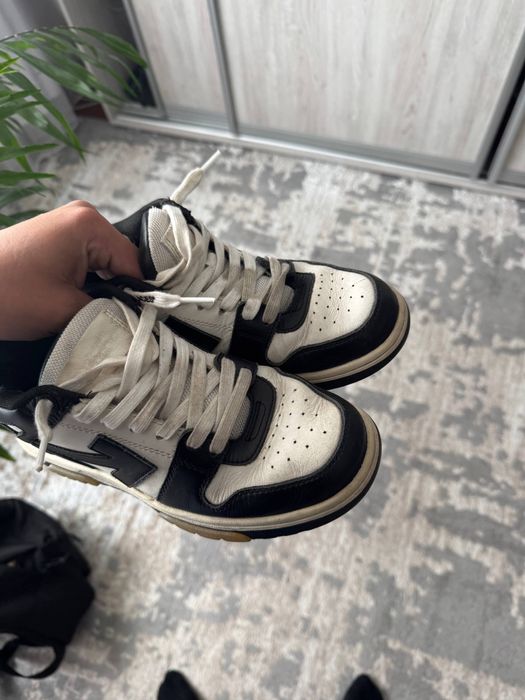 Кросівки off white office