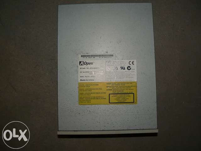 Leitor de CD para torre