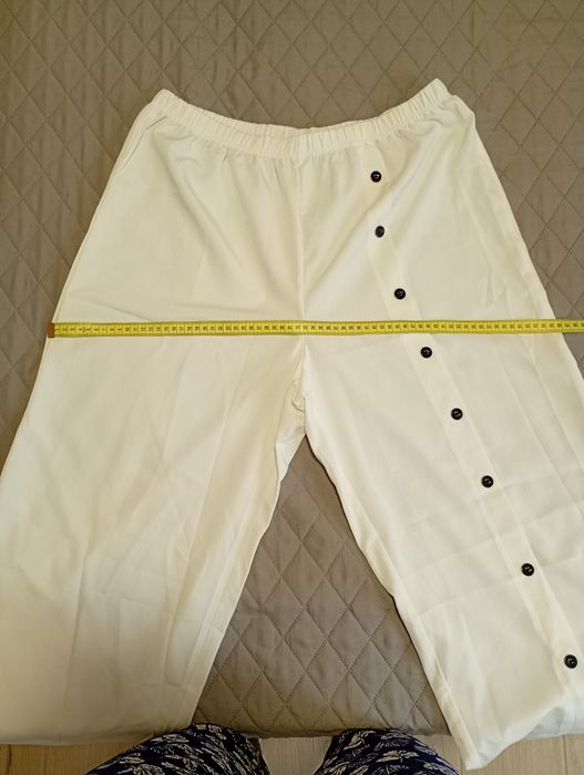 Легкий літній костюм