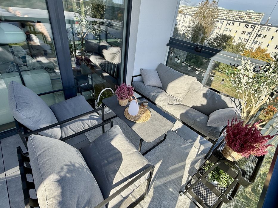 Praktycznie nowy zestaw mebli ogrodowych balkonowych JYSK szary