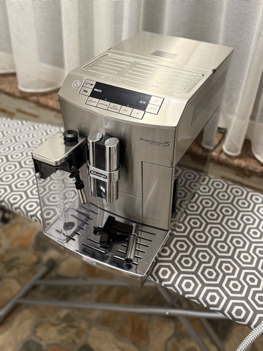 Кавоварка DeLonghi PrimaDonna S DeLuxe