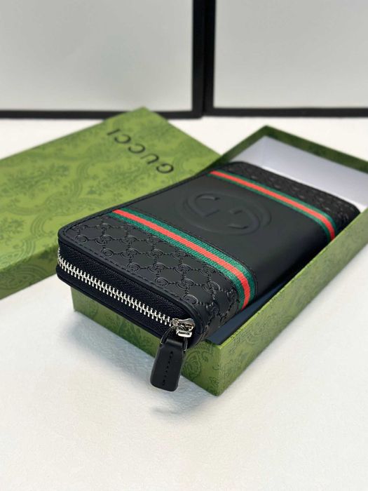 Carteira longa em pele mate Gucci