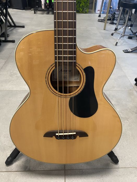 Gitara basowa elektroakustyczna Alvarez