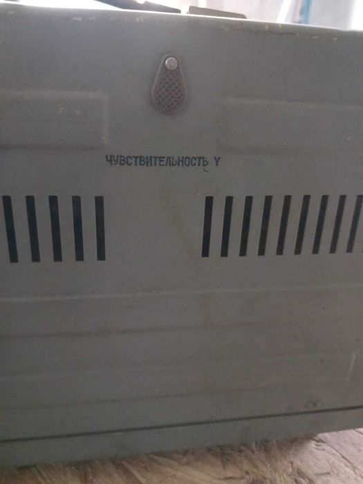 Осциллограф С1-49 все працює добре.