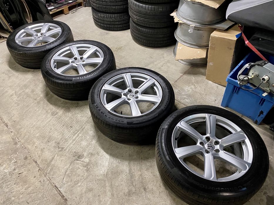 Volvo XC90 XC60 Alu Felgi 19 Cali Opony Dekle Oryginal Volvo Lato