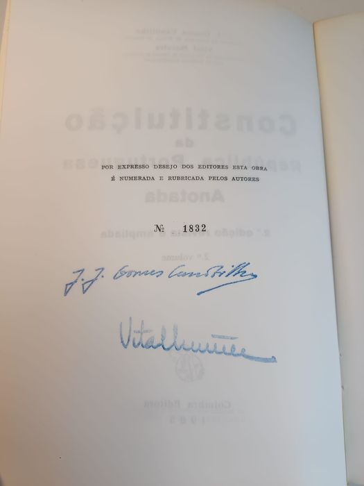 Constituição anotada e comentada