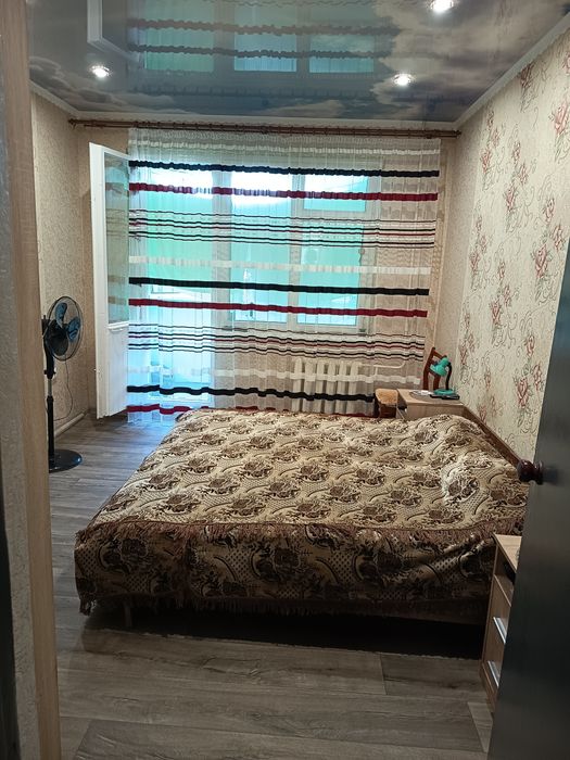 Продам 3 комнатную квартиру Чешка  в  центре Даманского. Улица Героев Мариуполя.(Адмирала Головка).