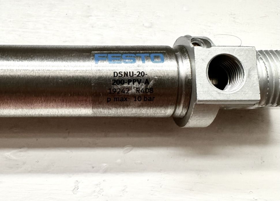 Silownik Festo 200mm