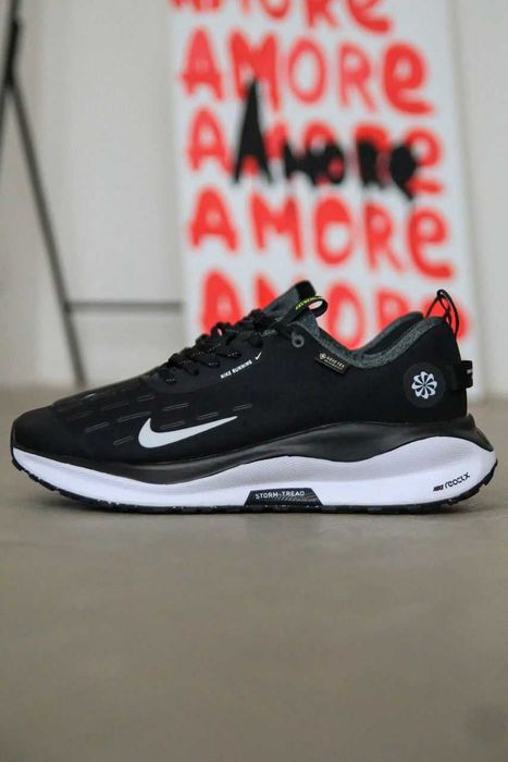 Мужские кроссовки Nike Infinity Run 4 Gore-Tex Black/White. 40-45