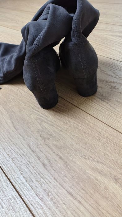 Kozaki R. Polański, grafitowe r. 40