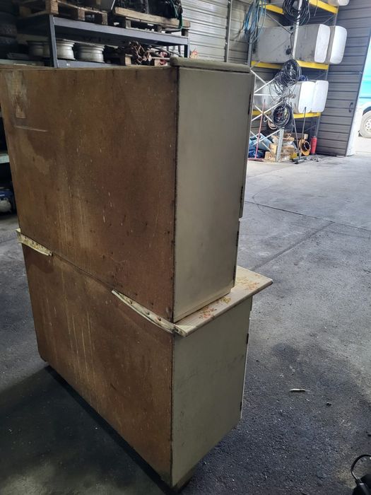 Meble PRL do renowacji